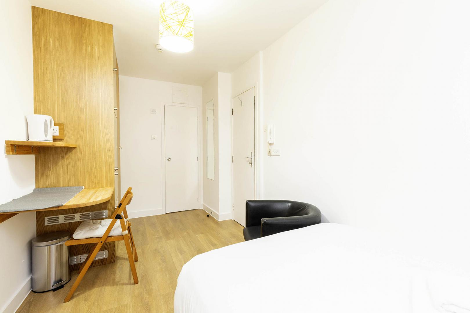  Rent includes electricity, water, and heating Finchley Road, Hampstead